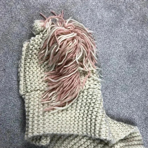 Unicorn Knit Hat Scarf Pockets Gloves Ivory Pink Silver Handmade Adult - Picture 9 of 9